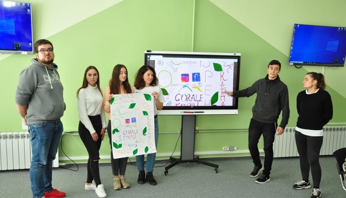 72118468_368067400739497_760818697316073472_n