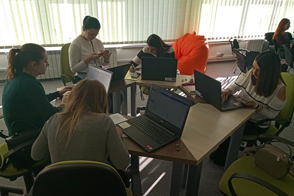 74242372_2442716055976089_1600512012301893632_n