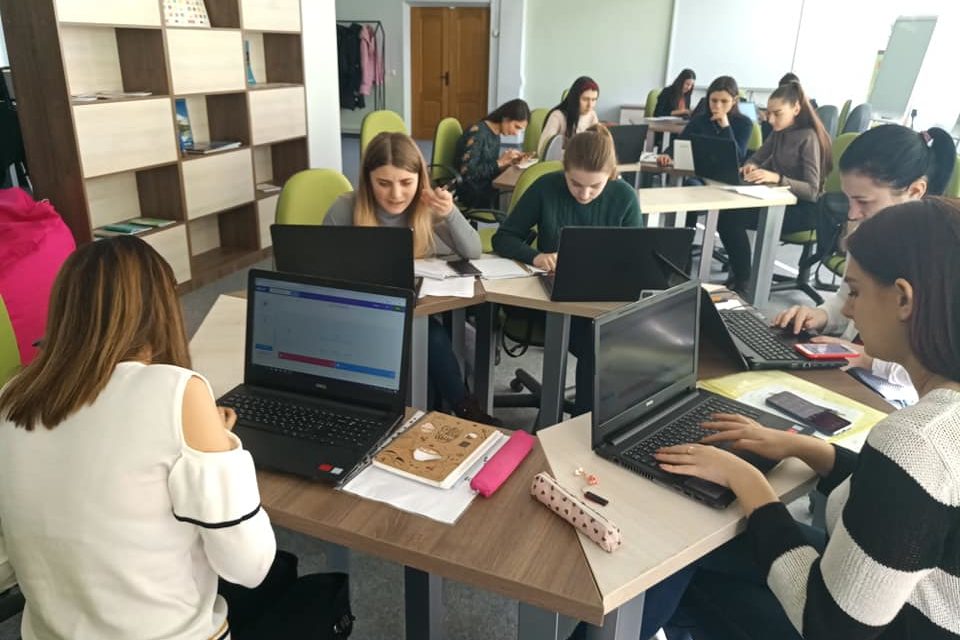 77313295_2442716529309375_3476125871142600704_n